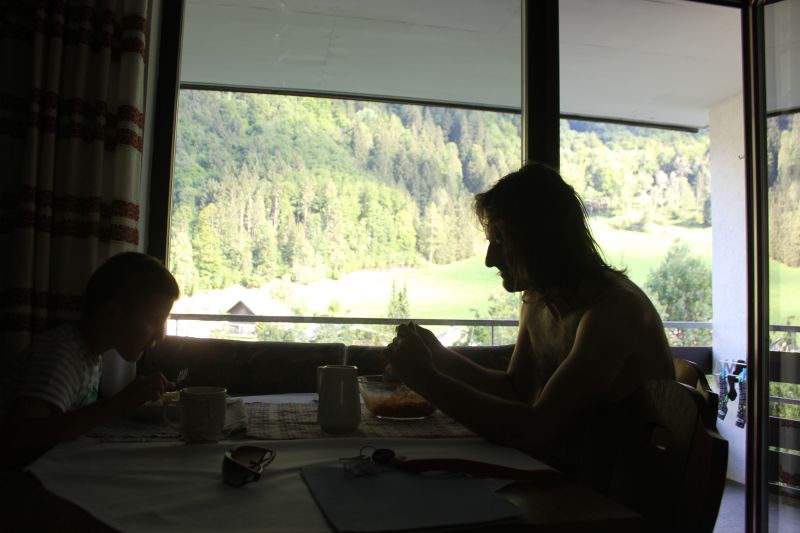 IMG_1097~1.JPG