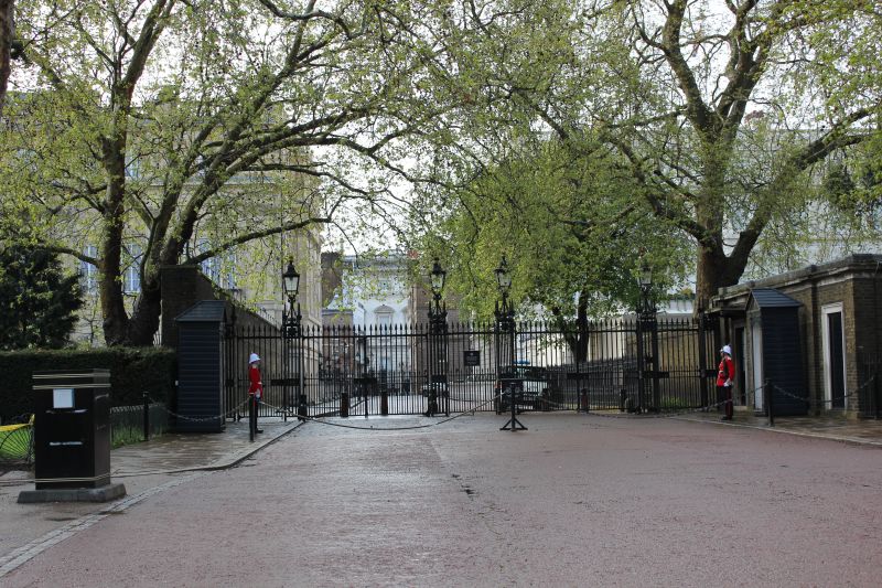 Clarence House, rezidence královny matky
