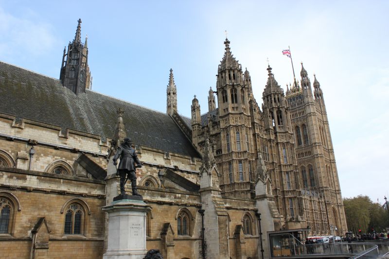 House of Parliament, socha Cromwella
