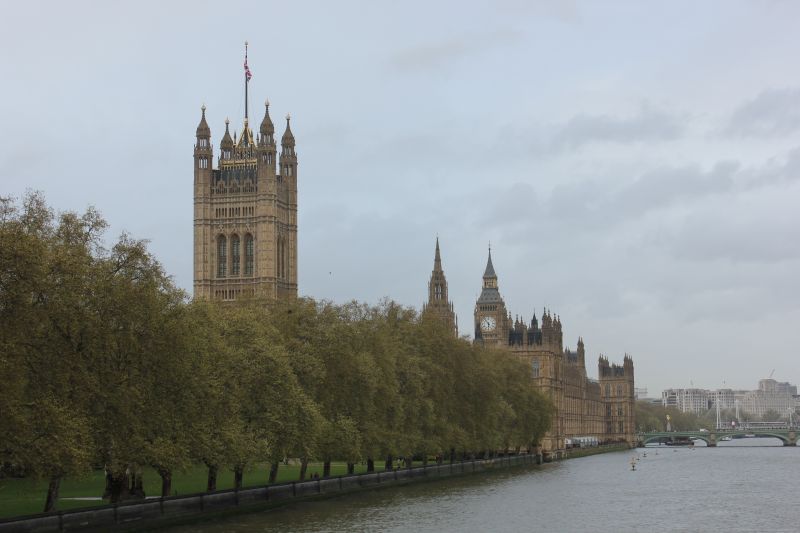 Parlament 
