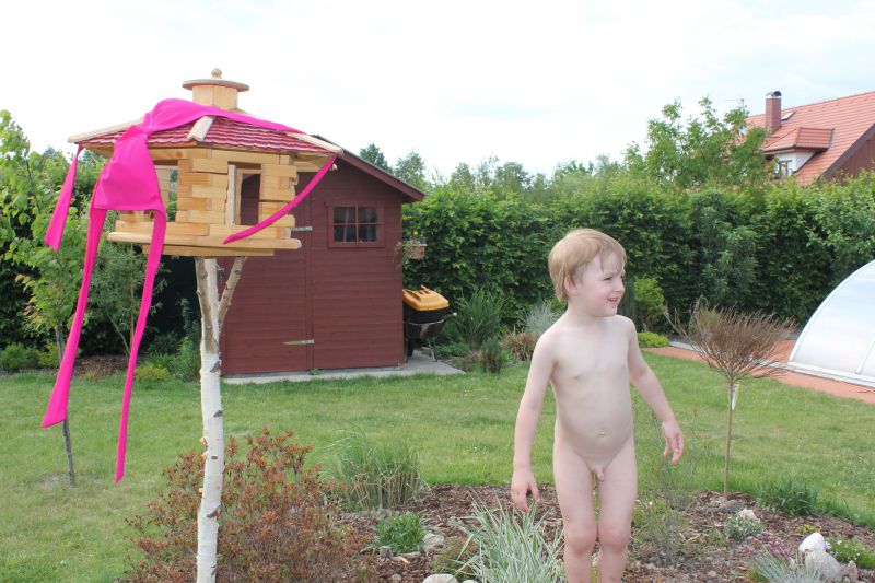 červen 2012
