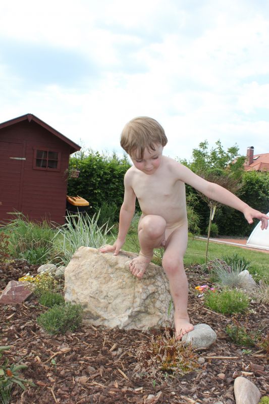 červen 2012
