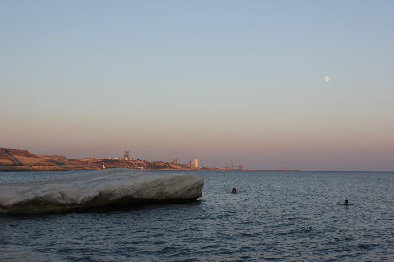 IMG_8989~0.JPG