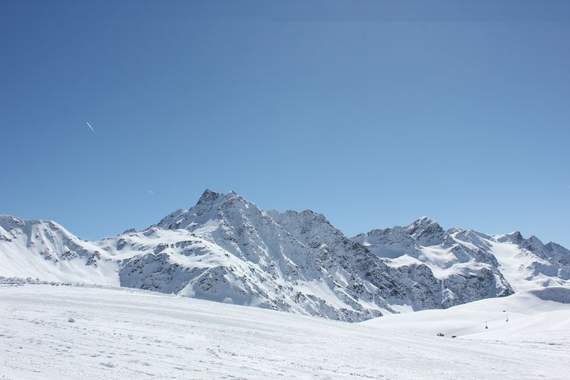 IMG_9433~0.JPG