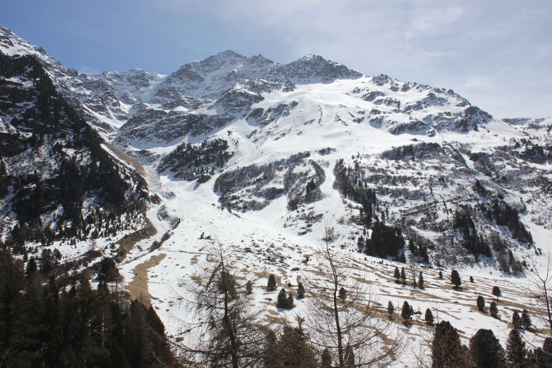 IMG_9746~2.JPG
