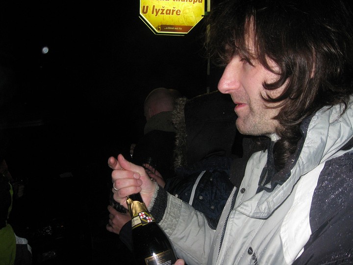 img00004.jpg