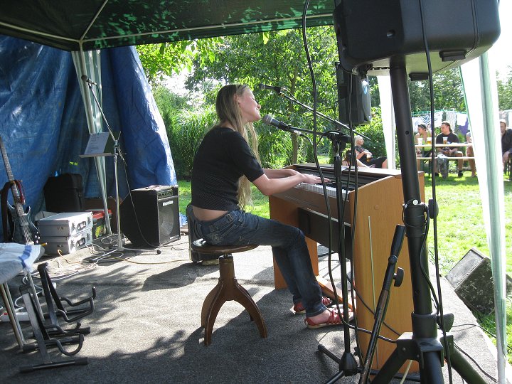 img00037.jpg