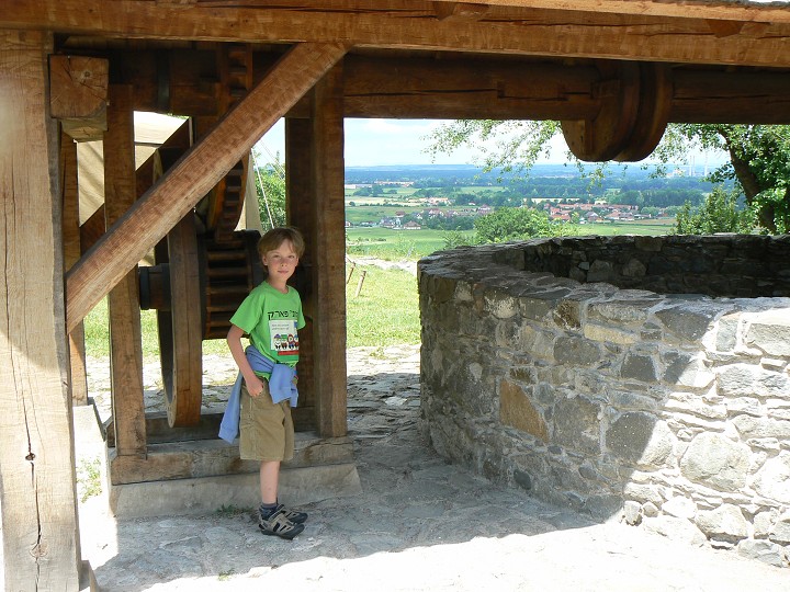 img00027.jpg