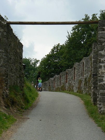 img00031.jpg