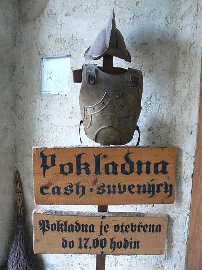 img00037.jpg