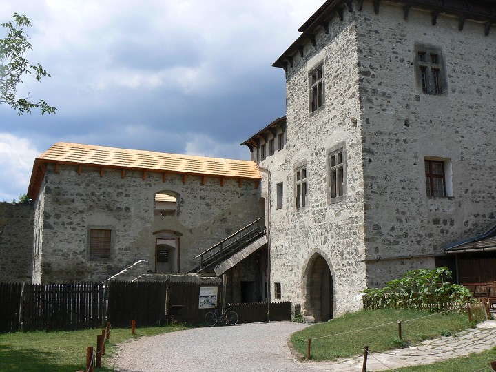 img00067.jpg