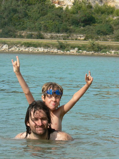 img00015.jpg
