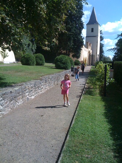 img00018.jpg