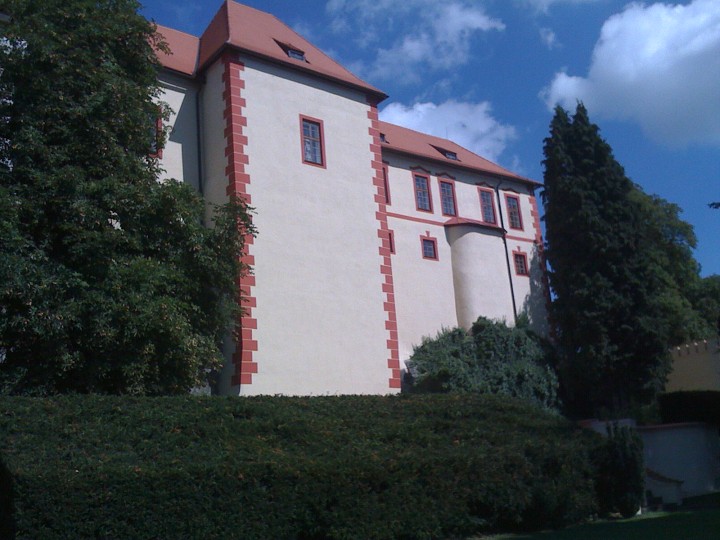 img00019.jpg
