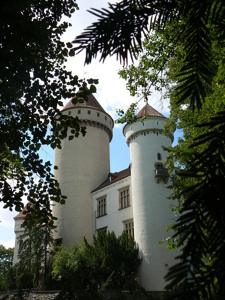 img00004.jpg