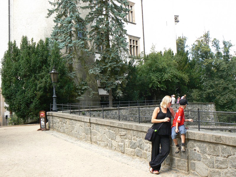img00025.jpg