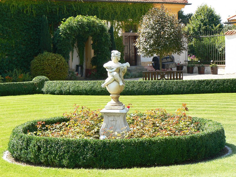 img00038.jpg