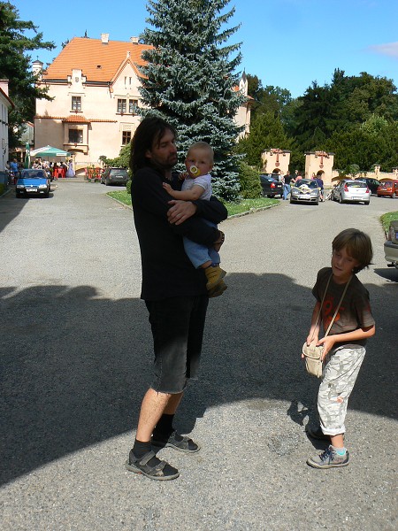 img00004.jpg