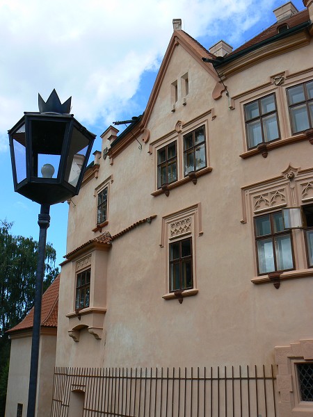 img00012.jpg