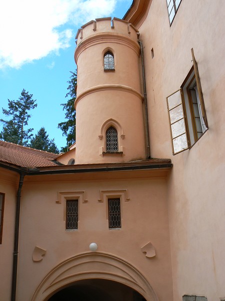 img00015.jpg