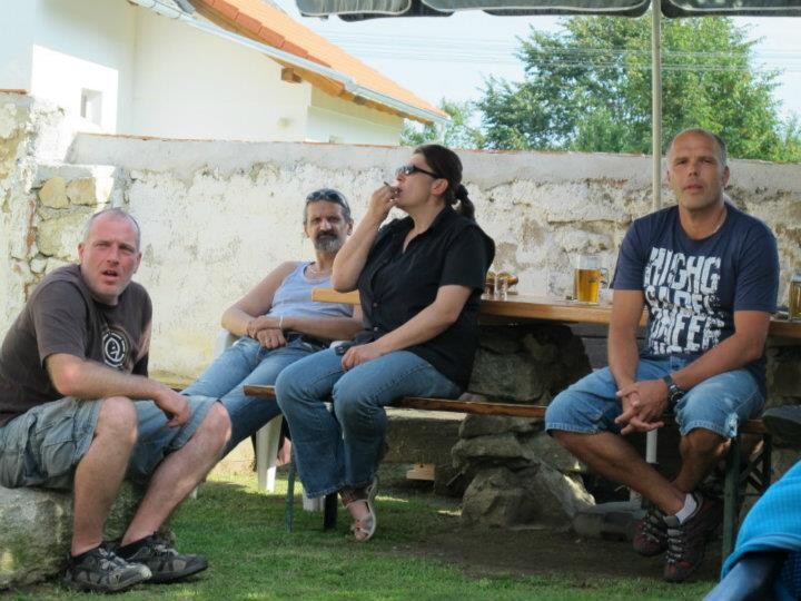img00004.jpg